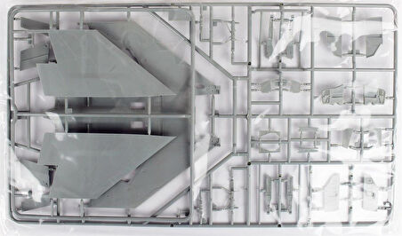 Academy 12323 1/48 Ölçek, USN F-4J VF-102 Diamondbacks Savaş Uçağı, Plastik Model kiti