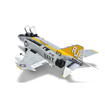 SWS 48-09 1/48 Ölçek, F-4J Phantom II (Navy) Savaş Uçağı, Plastik Model kiti