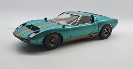 Hasegawa 20439 1/24 Ölçek, Lamborghini Miura P400 SV, Otomobil Plastik Model Kiti