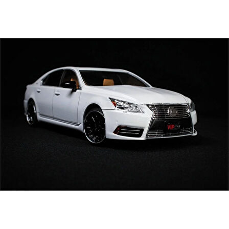 Fujimi ID-97 03925 1/24 Ölçek, Lexus IS600HL 2013, Otomobil Plastik Model Kiti