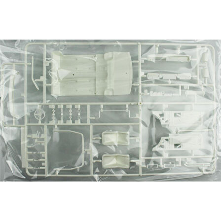 Fujimi ID-292 04701 1/24 Ölçek, Nissan Skyline 2000GT-R (KPGC10 Hakosuka 50win), Yarış Aracı Plastik Model Kiti