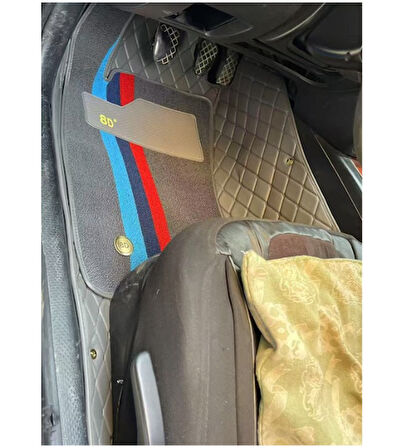Volkswagen Passat 2000-2004 Arası Aracına Özel 8D Çift Katmanlı Havuzlu Paspas Takımı