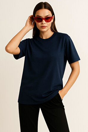 Kadın Lacivert %100 Pamuk Oversize Basic Tişört – Rahat Kalıp Relaxed Bisiklet Yaka T-shirt