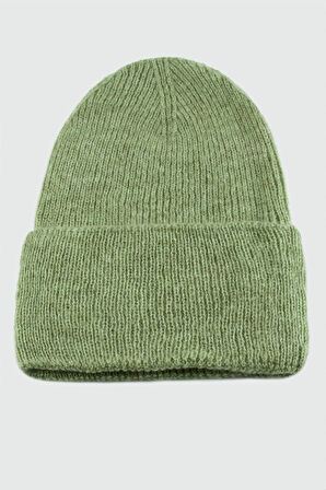 Katlamalı Kadın Bere