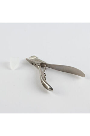 Müjgan Tırnak Pensi