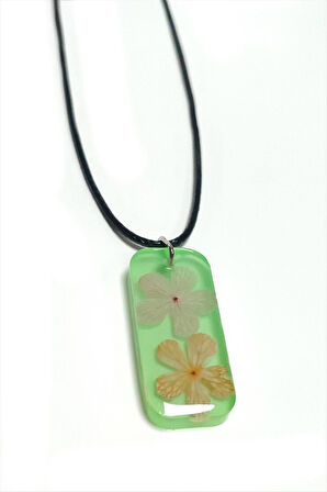 Kartopu Çiçeği Dikdörtgen Epoksi Kolye