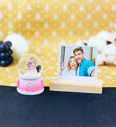 Sevimli Prenses Mini Işıklı Kar Küresi Ve Ahşap Fotoğraf Tutucu 