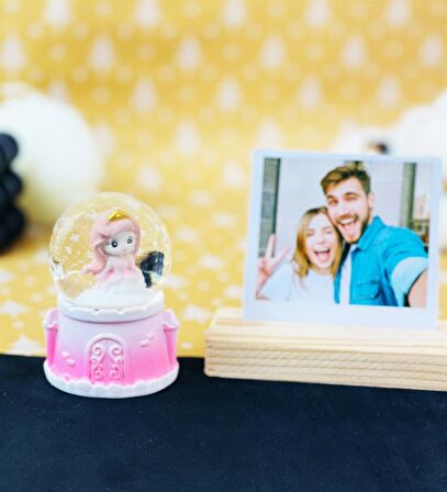Sevimli Prenses Mini Işıklı Kar Küresi Ve Ahşap Fotoğraf Tutucu 