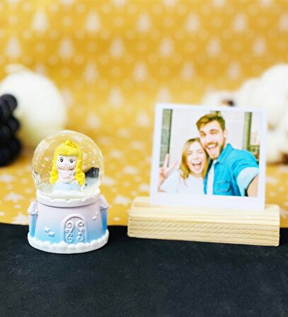 Sevimli Prenses Mini Işıklı Kar Küresi Ve Ahşap Fotoğraf Tutucu 