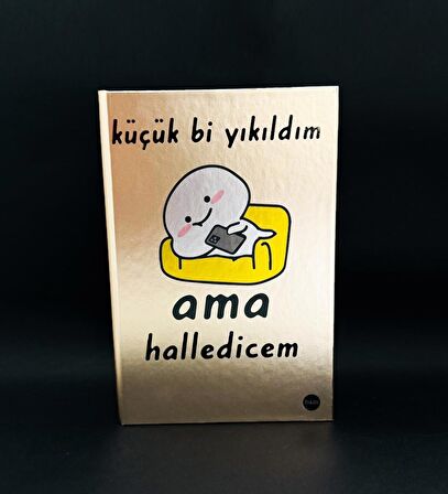 Metal Kapaklı Küçük Bi Yıkıldım Tasarımlı Lastikli Defter