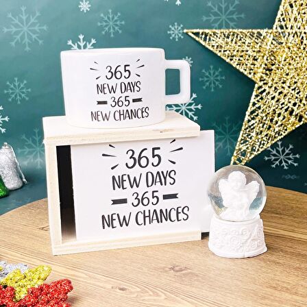  365 Yeni Gün 365 Yeni Şans Yılbaşı Tasarımlı Kutulu Kupa Ve Mini Beyaz Melek Kar Küresi Set