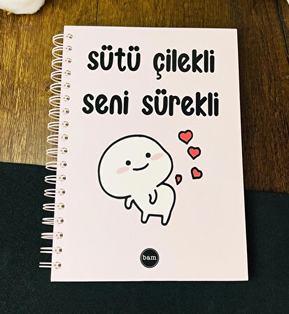 Sütü Çilekli Seni Sürekli Tasarımlı Spiralli Defter