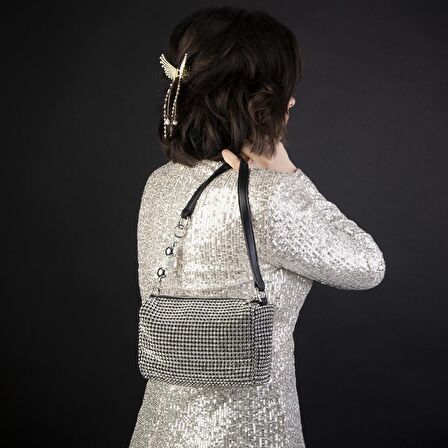Nas Bag Kadın Çapraz Çanta Diamond Serisi Gümüş Zincir Detaylı Şık Çanta Gümüş 