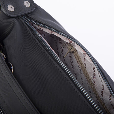 Nas Bag Kadın Salaş Çok Gözlü Çapraz Çanta Siyah  Buzzy   ( en :30cm x boy: 20 cm )