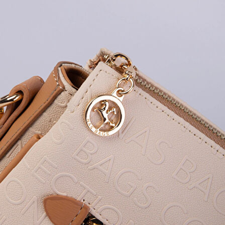 Nas Bag Kadın Çapraz Çanta Kalın Ayarlanabilir Askılı Çanta Krem Camel Gofraj (En: 26 cm,  Boy: 22 cm )