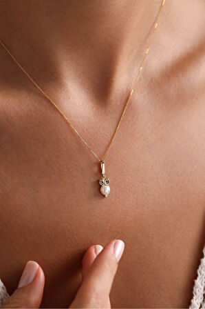 Siyah Taşlı İnci Baykuş Kilitli Charm Kolye