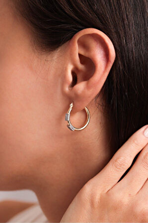 Taşlı Beyaz Altın Detaylı Halka Küpe