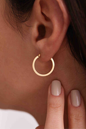 İtalyan Tasarım Halka Köşe Form Küpe