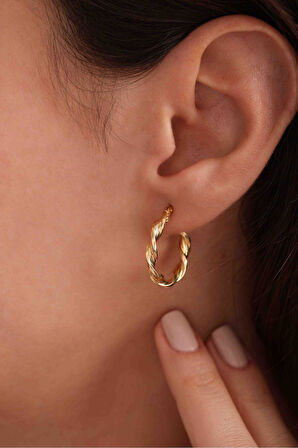 Italyan Tasarımlı Çizgili Burgu Desenli Küpe