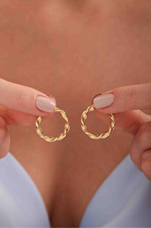 Italyan Tasarımlı Çizgili Burgu Desenli Küpe