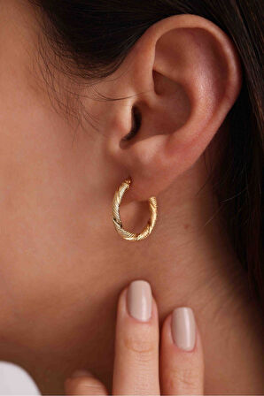 Italyan Tasarım Burgu Halka Desenli Küpe