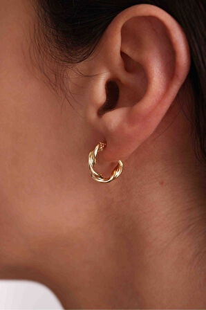 Italyan Tasarım Burgu Çizgili Desenli Orta Boy Halka Küpe