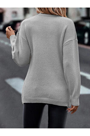 Kruvaze Yaka Yürütme Desenli Saç Örgülü Triko Kazak Gri