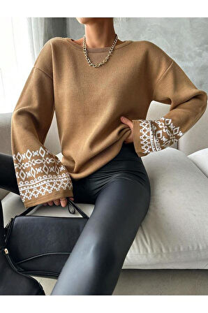 Bisiklet Yaka Salaş Kol Oversize Jakar Desenli Detaylı Camel Triko Kazak