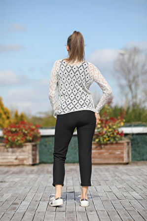 Kadın Taş Rengi Yuvarlak Yaka Desenli Triko Bluz