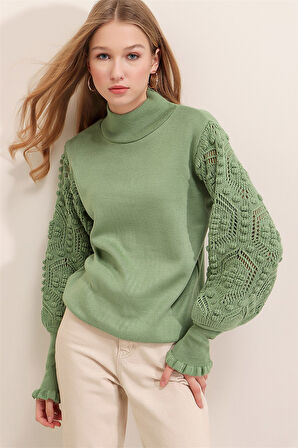 Kadın Mint Yarım Balıkçı Kolu Dantel Detaylı Kazak