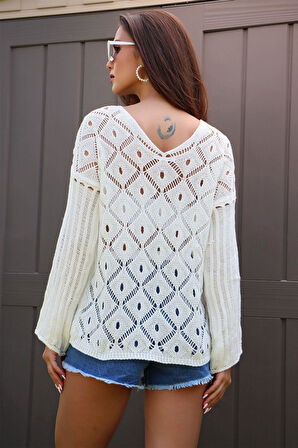 Ön Arka V Yaka Motif Detaylı Kazak Beyaz S