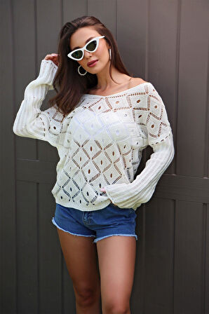 Ön Arka V Yaka Motif Detaylı Kazak Beyaz S