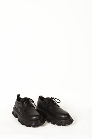 Kadın Siyah Hakiki Deri Detaylı Ayakkabı