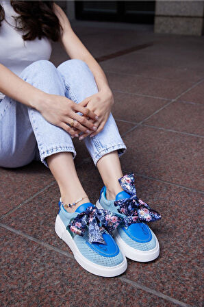 Kadın Mavi Hakiki Deri Kurdele Detaylı Sneaker