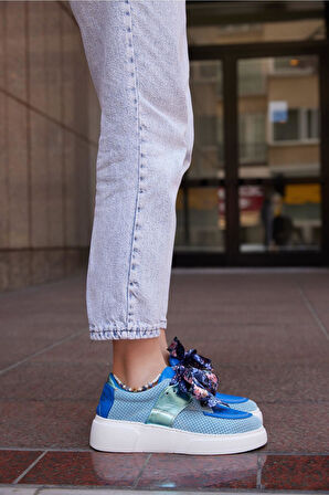 Kadın Mavi Hakiki Deri Kurdele Detaylı Sneaker