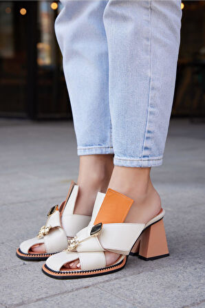 Kadın Deri Terlik Topuk Detaylı Beyaz