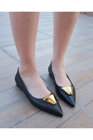 Kadın Hakiki Deri Aksesuarlı Sivri Burun Babet