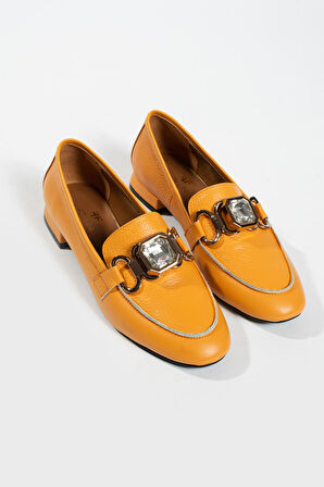 Kadın Siyah Deri Aksesuar Detaylı Ayakkabı