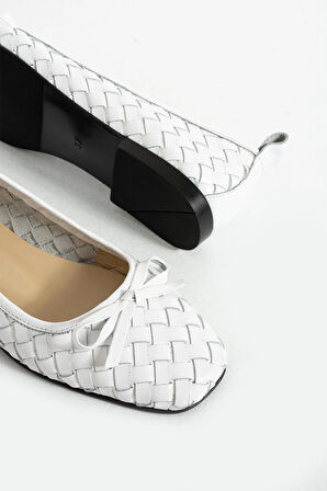 Kadın Hakiki Deri Babet Beyaz