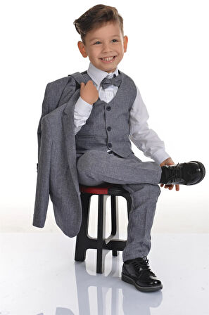 Gri Yelekli Papyonlu Erkek Çocuk Takım Elbise