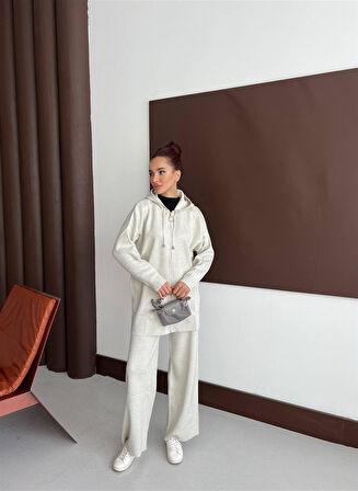 2573 Kapşonlu Fermuarlı Sim Taş Detaylı Triko Takım