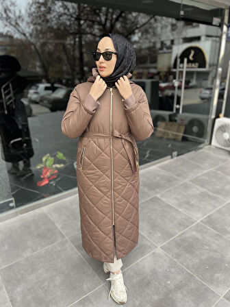 7627 Kapşonlu Yakası Ribanalı Kapitone Dikişli Kaban