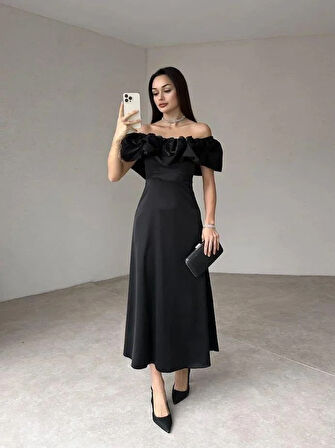 Siyah Omuz Büzgülü Saten Elbise