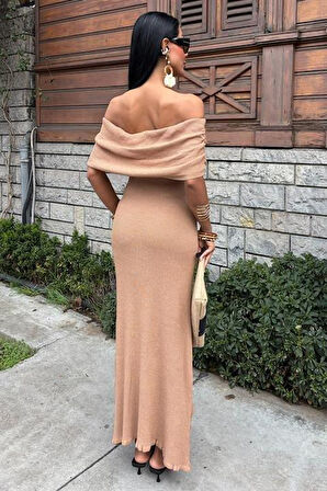 Eteği Gül Detay Madonna Yaka Elbise 2863