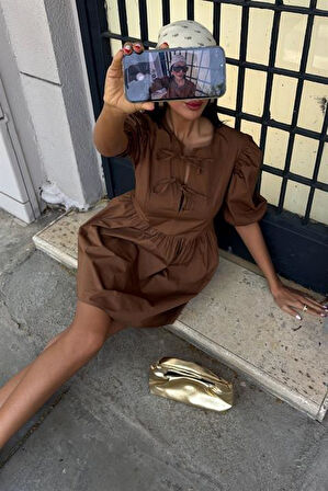 Önü Fiyonk Bağlamalı Ve Balon Kollu Elbise 2893