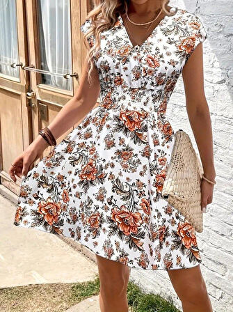 Kadın Kısa Kollu Kruvaze Yakalı çiçekli Desenli Süprem Elbise