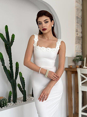 Mıng Çiçek Detaylı Elbise