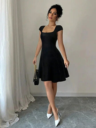 Kadın Kısa Kollu Geometrik Yakalı Janjan Krep Elbise