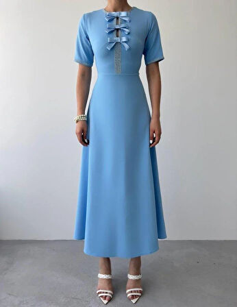 Wera Taşlı Fiyonk Detaylı Elbise