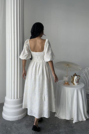 Ekru Dantel Detaylı Brode Elbise
